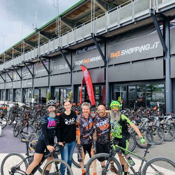 81464766-2E17-4BF1-8BB9-0A58FB9D90A1_1_105_c