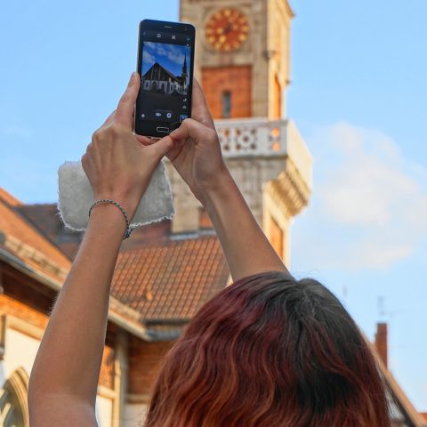 taking-photos-2838543_1920